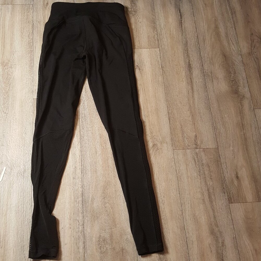 Black Lace Detail Athletic Leggings
